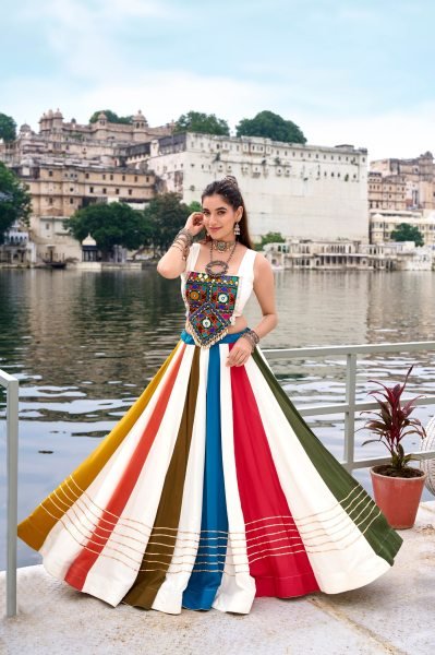 Glamorous White Pure Rayon Chaniya Choli with Original Mirror Gamthi at Wholesale Rate Navratri Lehnega Choli
