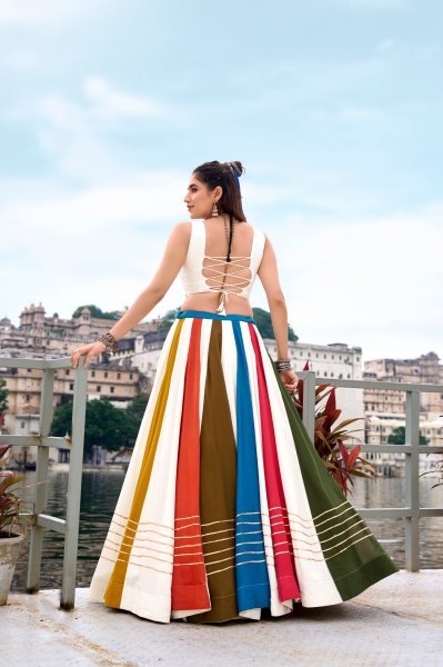 Glamorous White Pure Rayon Chaniya Choli with Original Mirror Gamthi at Wholesale Rate Navratri Lehnega Choli