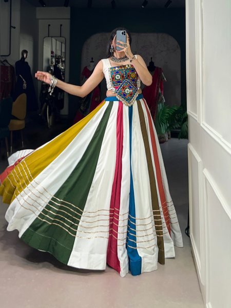 Glamorous White Pure Rayon Chaniya Choli with Original Mirror Gamthi at Wholesale Rate Navratri Lehnega Choli