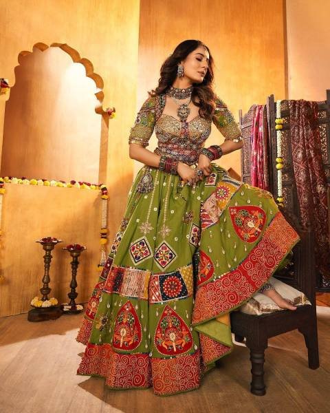 Gorgeous Green Color Navratri Outfit With Real Mirror And Kodi Work For Garba Nights Navratri Lehnega Choli
