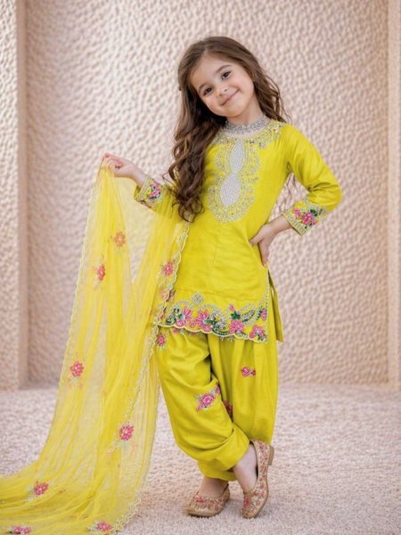 Gorgeous Yellow Kids Crepe Embroidered Salwar Suit Set with Organza Dupatta Kurtis