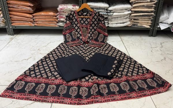 Graceful  Cotton Anarkali Kurti Set with Printed Design for Everyday Fashion Printed Kurtis