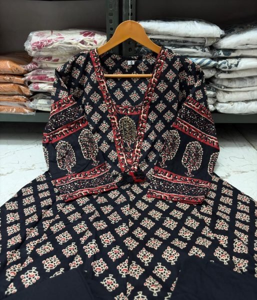 Graceful  Cotton Anarkali Kurti Set with Printed Design for Everyday Fashion Printed Kurtis