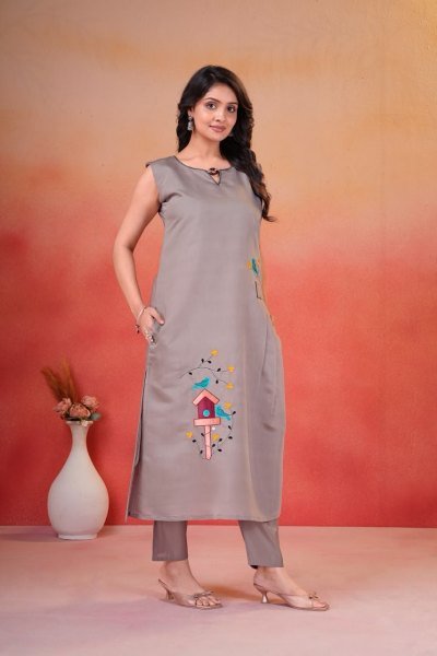Graceful Designer Grey Roman Kurta Pant Set with Embroidery Work for Office Wear Embroidery Kurtis 
