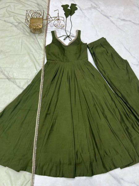 Graceful Mahendi Green Chanderi Roman silk Anarkali Gown with Dupatta for Weddings Anarkali Kurtis 
