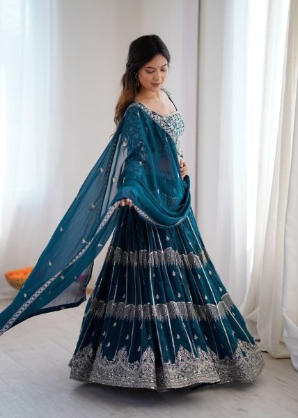 Graceful Teal Blue Heavy Work Lehenga Set for Wedding and Festive Wear Bridal Lehenga Choli