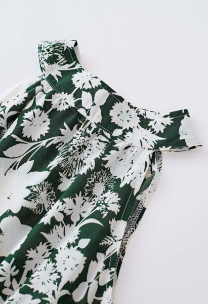 Green Emerald Bloom Linen Cotton Halter Neck Maxi Dress for Resort Wear Western Ladies Top Wholesale
