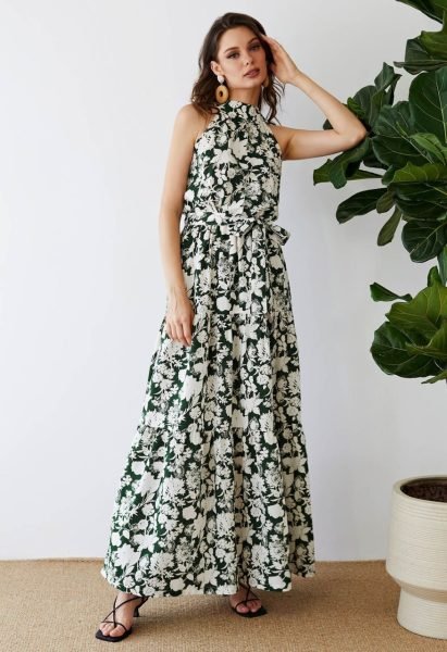 Green Emerald Bloom Linen Cotton Halter Neck Maxi Dress for Resort Wear Western Ladies Top Wholesale