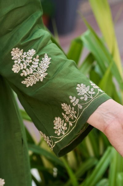  Green Viscose Chanderi Suit Set with Embroidered Kurti and Organza Embroidered Dupatta Embroidery Kurtis 