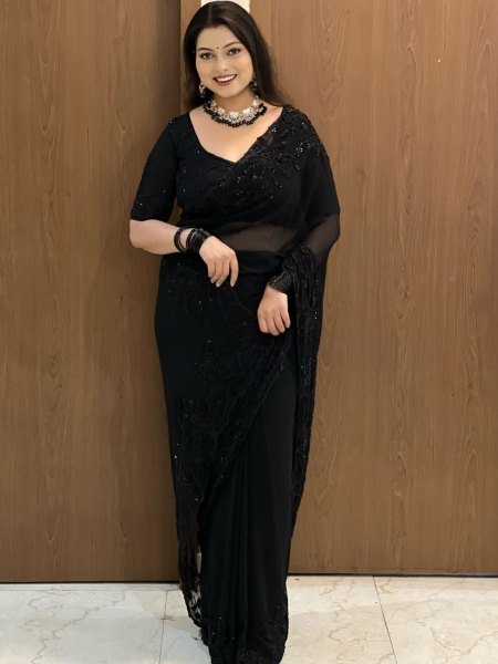 Groundbreaking Black Designer Pure Fox Georgette Saree with Cutwork Border and Fancy Blouse Sarees 