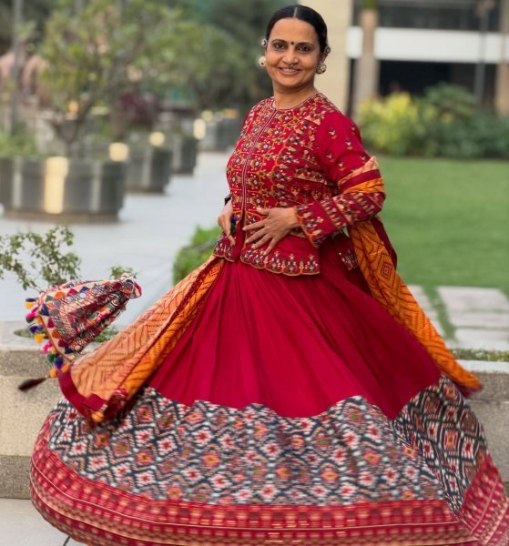 Groundbreaking Multi Muslin Cotton Chaniya Choli with Real Mirror Work and Digital Print Dupatta For Navrati  Navratri Lehnega Choli