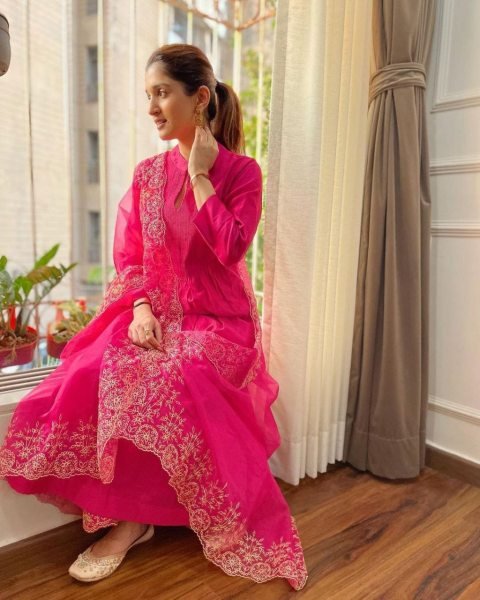 Gulnaar Pink Cotton Silk Kurta Pant Set with Organza Dupatta Ready To Wear Collection