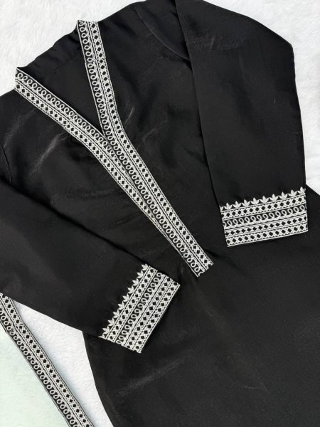 Handcrafted Black Glass Fabric Suit Set with Organza Dupatta Using Thread Work For Party Wear Ready To Wear Collection