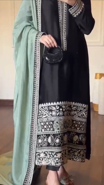 Handcrafted Black Glass Fabric Suit Set with Organza Dupatta Using Thread Work For Party Wear Ready To Wear Collection