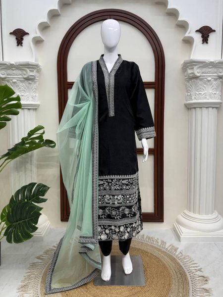 Handcrafted Black Glass Fabric Suit Set with Organza Dupatta Using Thread Work For Party Wear Ready To Wear Collection