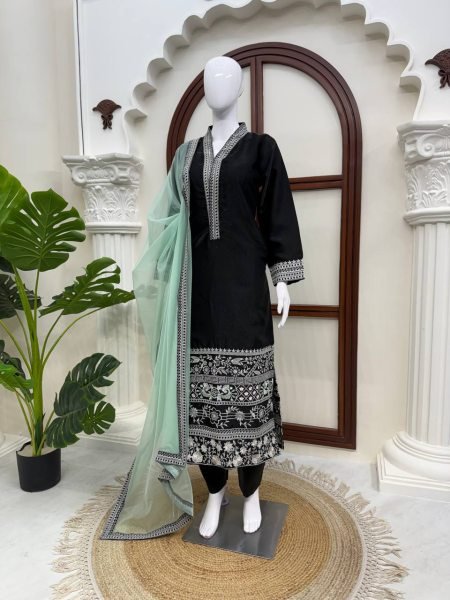 Handcrafted Black Glass Fabric Suit Set with Organza Dupatta Using Thread Work For Party Wear Ready To Wear Collection