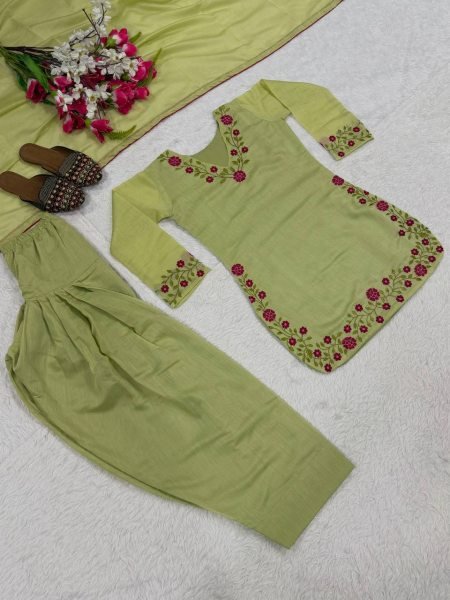 Handcrafted Green Mal Chanderi Cotton Top Farshi Salwar Dupatta Set For Festival Ready To Wear Collection