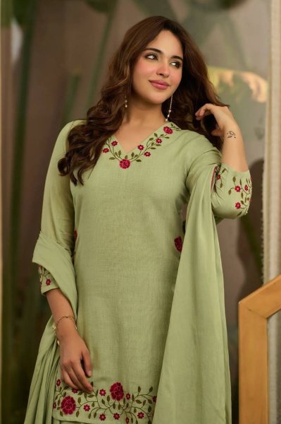 Handcrafted Green Mal Chanderi Cotton Top Farshi Salwar Dupatta Set For Festival Ready To Wear Collection