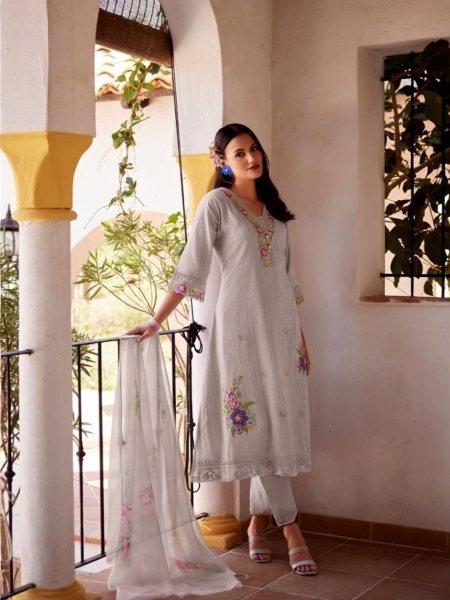 Handcrafted Grey Pure Cotton Suit Set with Fully Stitched Pant and Organza Printed Dupatta Salwar Kameez