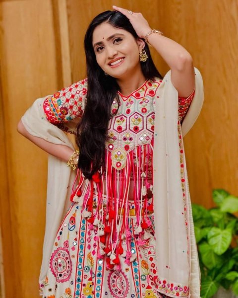 Geeta Rabari Pink Muslin Lehenga Choli with Mirror Work Perfect for Navratri Garba Outfit  Navratri Lehnega Choli