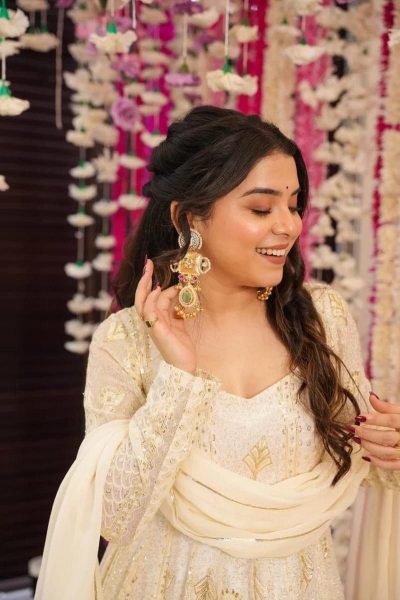 Handcrafted Off White Faux Blooming Anarkali Suit with Zari Embroidery Ready To Wear Collection
