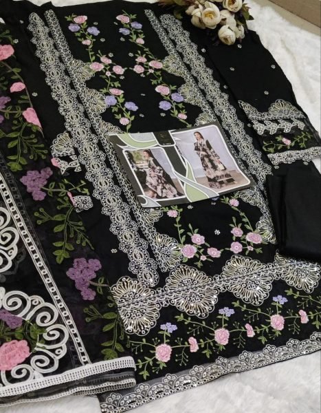 Heavy Cotton Embroidered Suit With Muslin Dupatta Wholesale Price Pakistani Suits Wholesale