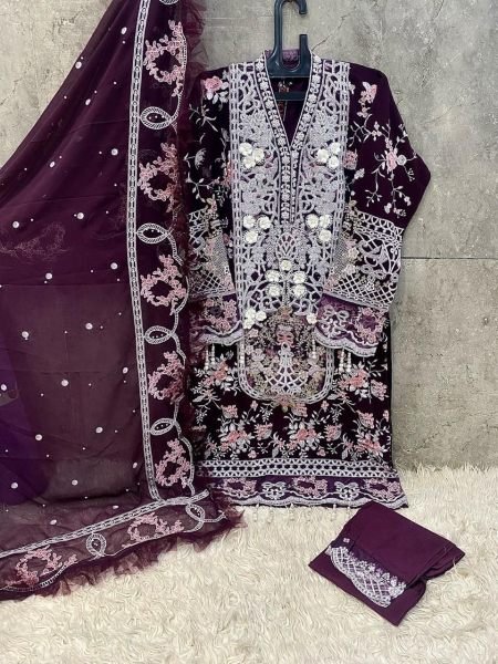 Heavy Embroidered Purple Georgette Dress Designer Pakistani Suit for Partywear Pakistani Suits Wholesale