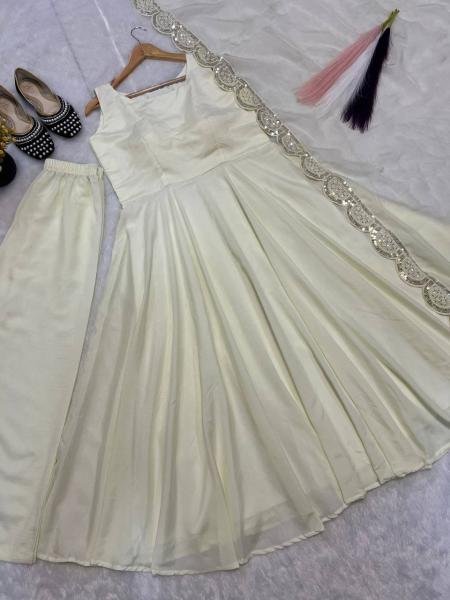Heavy Embroidered White Anarkali Gown with 7 Meter Flair For Party Wear Anarkali Kurtis 