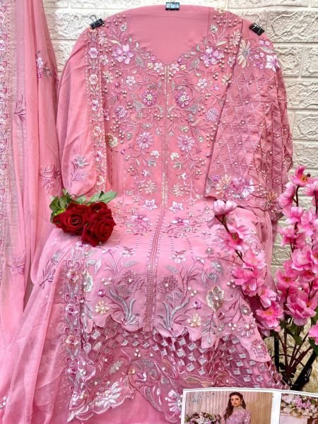 Heavy Faux Georgette Wholesale Pakistani Suit Latest Collection Pakistani Suits Wholesale