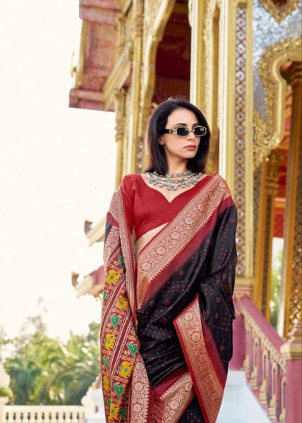 Heavy Tusser Handloom Silk Festive Wear Patola Saree With Zari Weaving Work Designer Wedding Sarees Wholesale