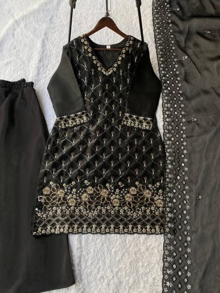 Heritage luxury Wear Black Embroidered Kurti Plazzo Set With Cut Work And Dupatta Ready To Wear Collection