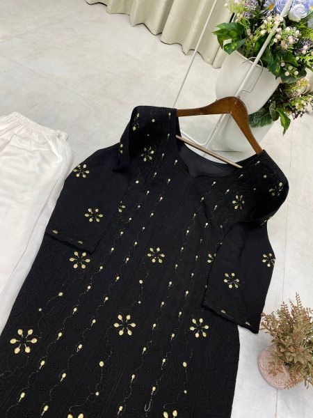 Hot Summer Pick Ready to Wear Kurta Plazzo Set Embroidered Work Royal Export Manufacturing Ready To Wear Collection
