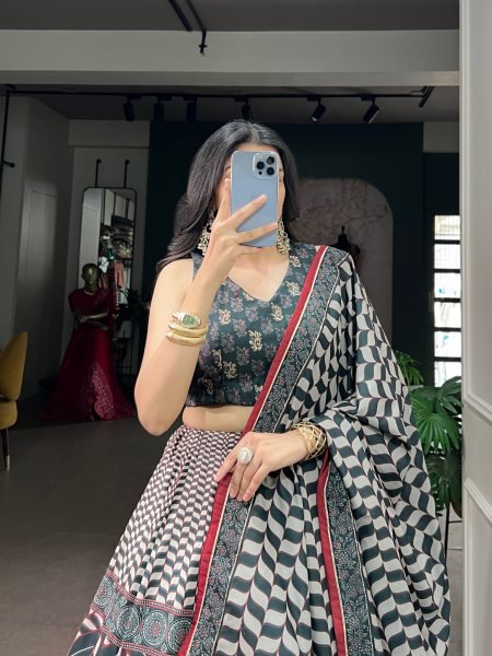 Iconic Black Premium Vaishali Silk Printed Lehenga with Maslin Silk Dupatta at Manufacturer  Designer Lehenga Choli
