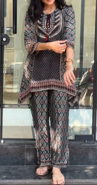 Iconic Black Women s Pure Natural Crepe Co Ord Set with Straight Palazzo CO ORD Sets