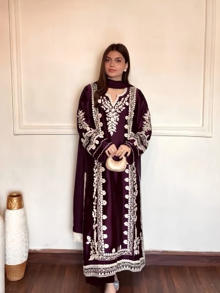 Iconic Maroon Oversized Kaftan with Embroidery and Organza Lace Dupatta 