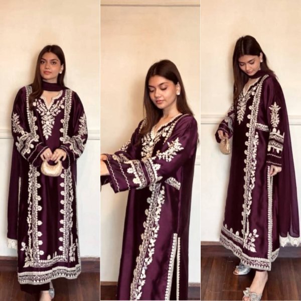 Iconic Maroon Oversized Kaftan with Embroidery and Organza Lace Dupatta Ready To Wear Collection