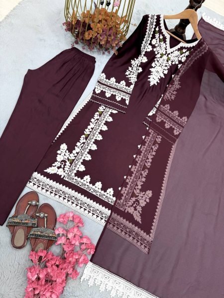 Iconic Maroon Oversized Kaftan with Embroidery and Organza Lace Dupatta Ready To Wear Collection