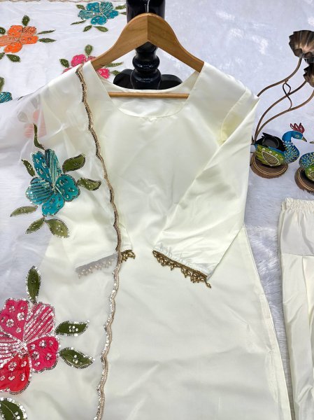 Iconic Off White Natural Crepe Farshi Salwar Suit with Organza Dupatta Printed For Party Wear Ready To Wear Collection