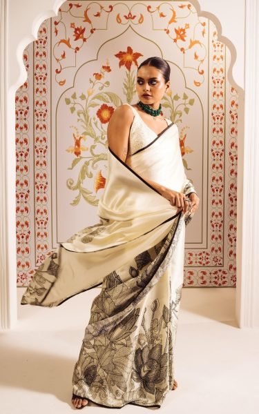 Iconic White Japan Satin Digital Print Saree for Women with Blouse Piece Printed Cotton Sarees Wholesale