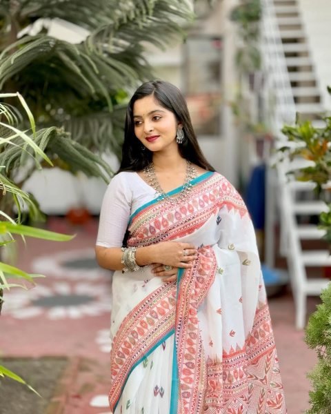 Iconic White Original Plain Linen Saree with Digital Print and Matching Digital Blouse Printed Cotton Sarees Wholesale