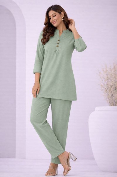 Impressive Green Comfortable Cotton Blend Kurti Set with Matching Pant for Casual Wear CO ORD Sets