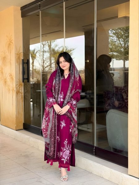  Impressive Red  Heavy Viscose Rayon Embroidered Kurti Pant Set with Teby Silk Digital Print Dupatta for Women Embroidery Kurtis 