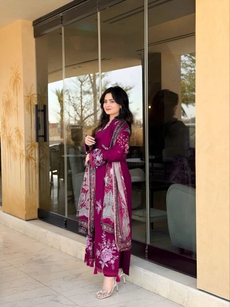 Impressive Red  Heavy Viscose Rayon Embroidered Kurti Pant Set with Teby Silk Digital Print Dupatta for Women Embroidery Kurtis 