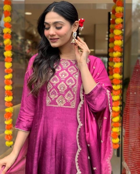 Indian Heavy Embroidery Chinon Anarkali Kurta With Beautiful Dupatta For Women Anarkali Kurtis 