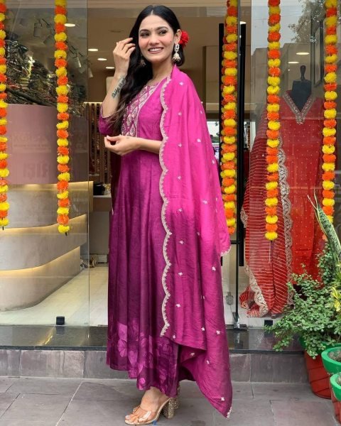 Indian Heavy Embroidery Chinon Anarkali Kurta With Beautiful Dupatta For Women Anarkali Kurtis 