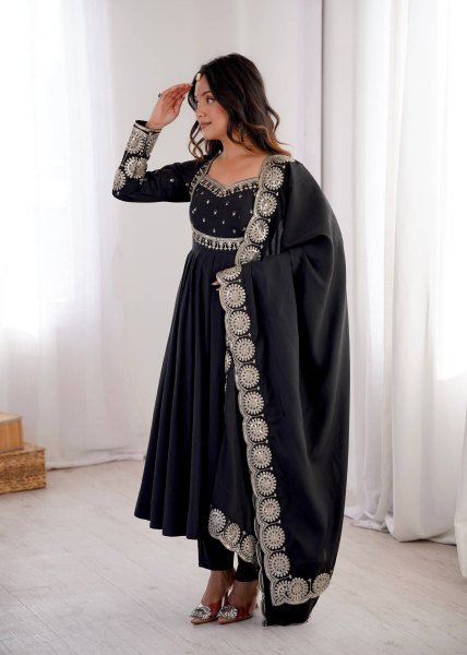 Ingenious Black Roman Silk Gown with Embroidery Sequence Work For Festival Collection Ready To Wear Collection