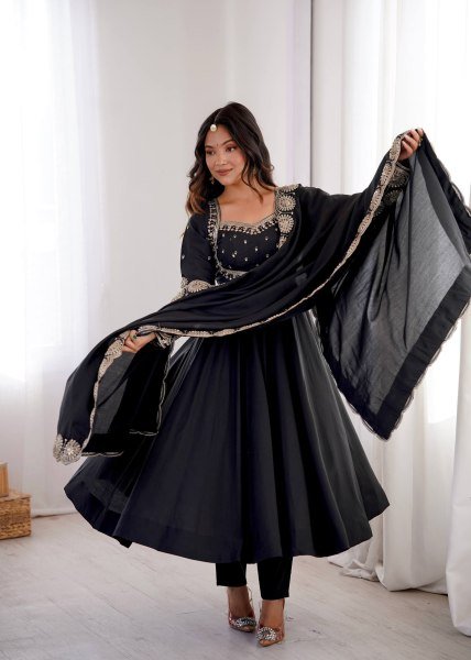 Ingenious Black Roman Silk Gown with Embroidery Sequence Work For Festival Collection Ready To Wear Collection