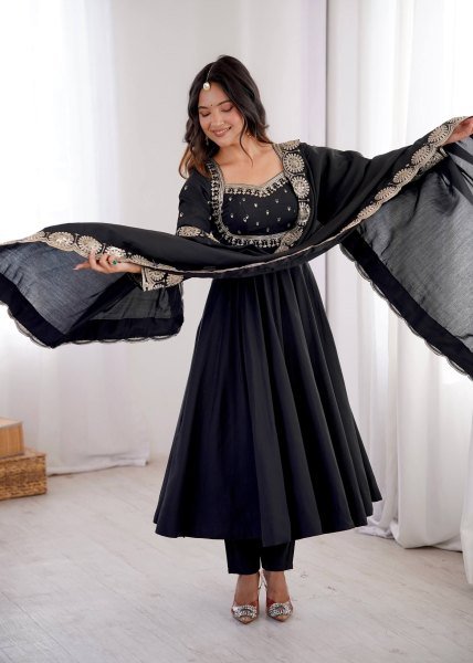 Ingenious Black Roman Silk Gown with Embroidery Sequence Work For Festival Collection Ready To Wear Collection