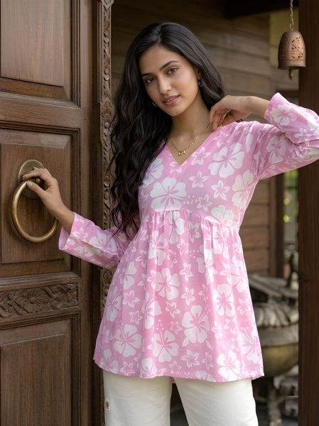Ingenious Pink Fashionable Casual Cotton Kurti for Office Wear Tunics kurti