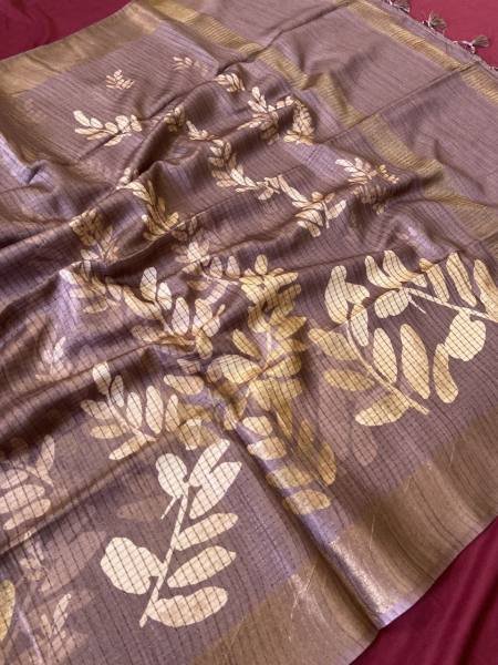 Inspiring Soft Tussar Silk Saree with Tassels And Checks Pattern Design For Shop Owner Silk Sarees Wholesale
